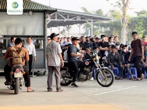 Xe A2 thi tai Mekong